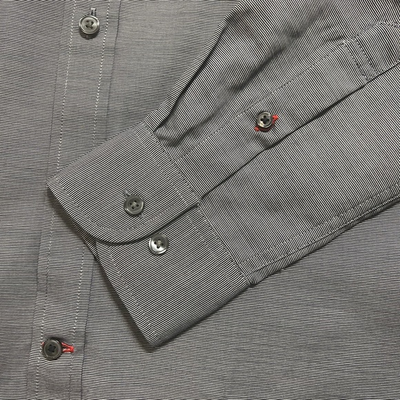 New with tags Mens TOMMY HILFIGER button down shirt - Picture 4 of 5